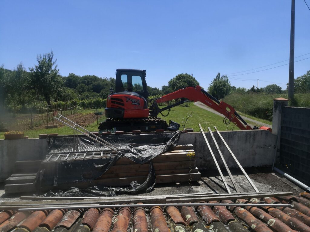 Kubota KX-163 digger